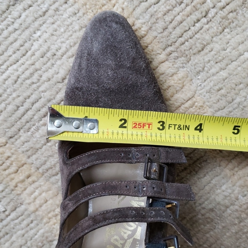 🔥HP🔥VTG Ferragamo pumps, sz 8 AA, grey suede - Picture 8 of 8